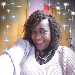 Meet your Posher, Angela